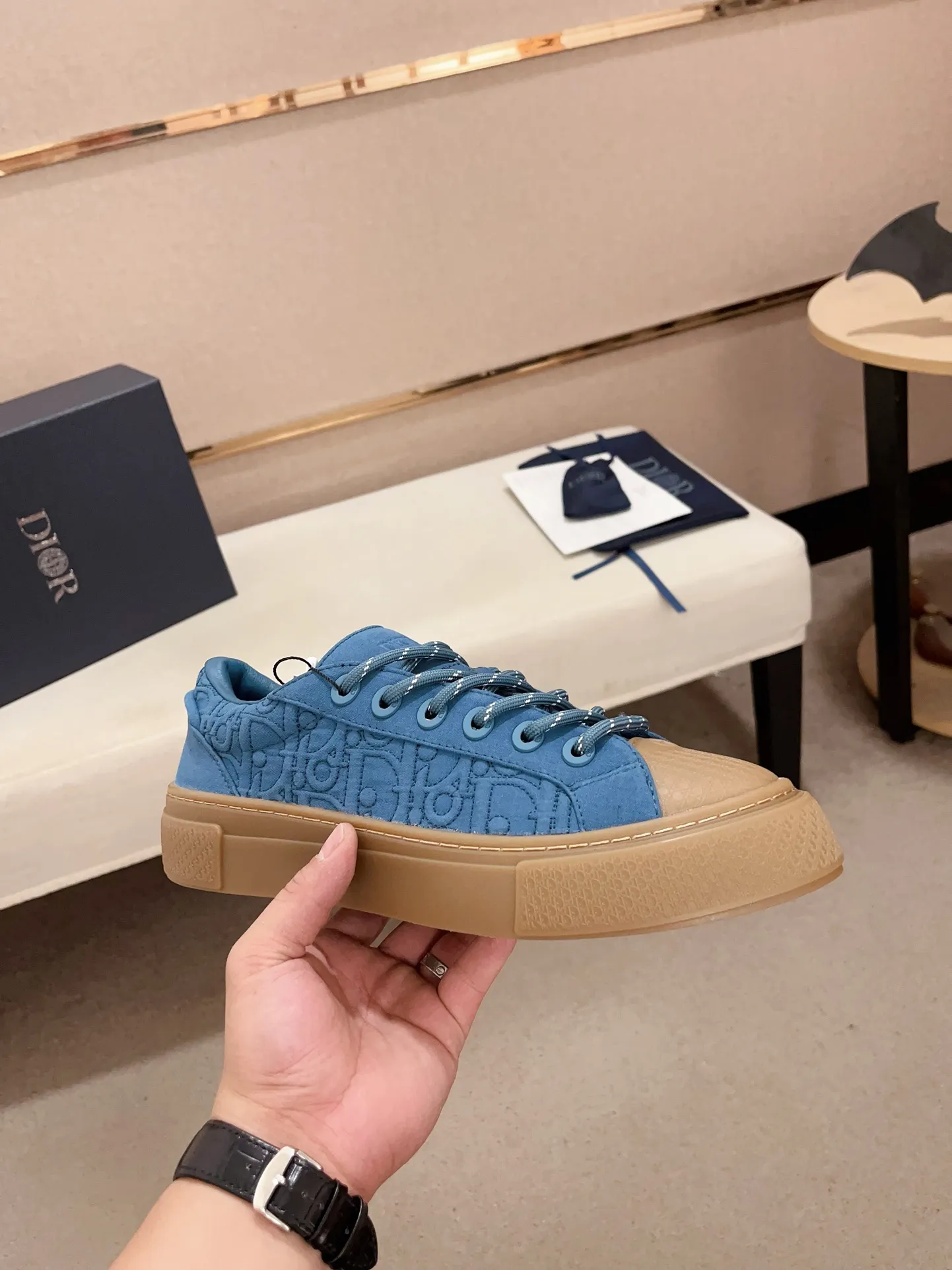 Men's shoes 💰: 680💰 [Dior·Dior] Top 🔍Couple model 💏🔍New casual sports style couple shoes, new four-season design, perfect workmanship, lace-up lazy style to create cabinet quality, upper: imported first-layer cowhide, sheepskin lining is soft and comfortable, ultra-light TPU wear-resistant outsole, simple, versatile fashion men's shoes, excellent color code number 35--44